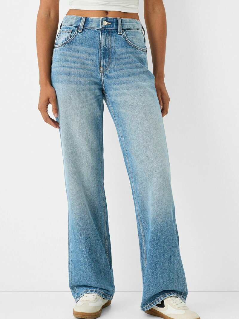 Flared Jeans - light blue denim